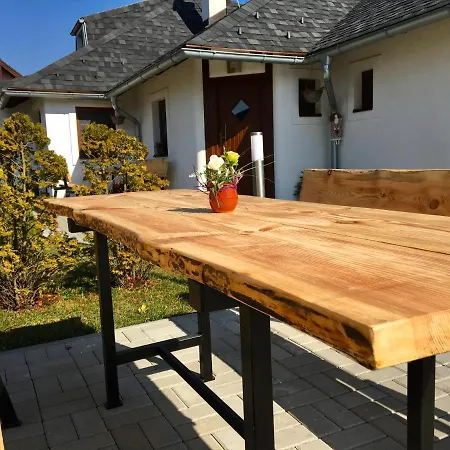 Lägenhet Piemonti Bešeňová